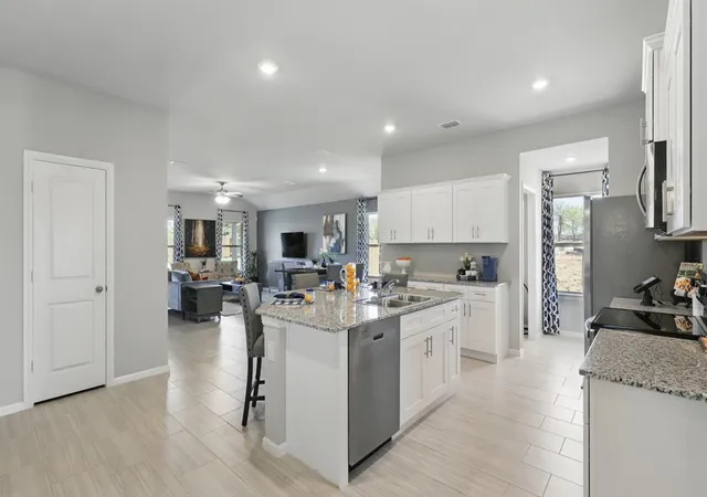 Photo 3 of Sale Pending at 8405 Bluebonnet Bend Rd, Fort Worth, TX 76131 | MLS# 21290606 | Listing updated on 2026-08-31