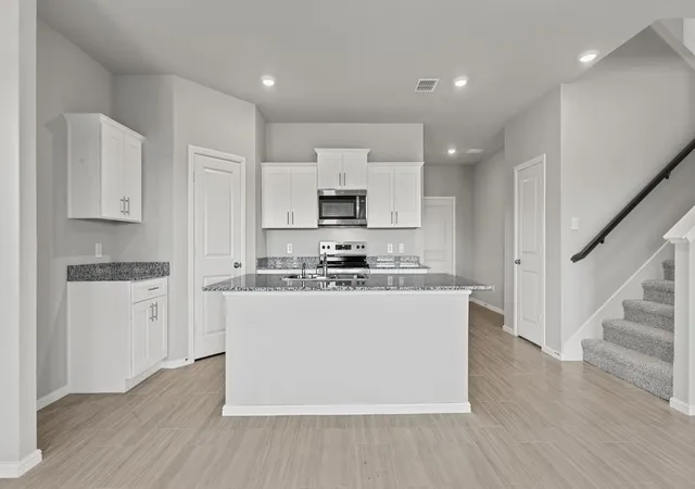 Photo 2 of Single family home for sale at 8401 Bluebonnet Bend Rd, Fort Worth, TX 76131 | MLS# 21291562 | Listing updated on 2026-08-21
