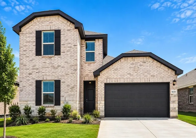 Photo 1 of Single family home for sale at 905 Ingalls Park Ln, Fort Worth, TX 76131 | MLS# 21291610 | Listing updated on 2026-08-21