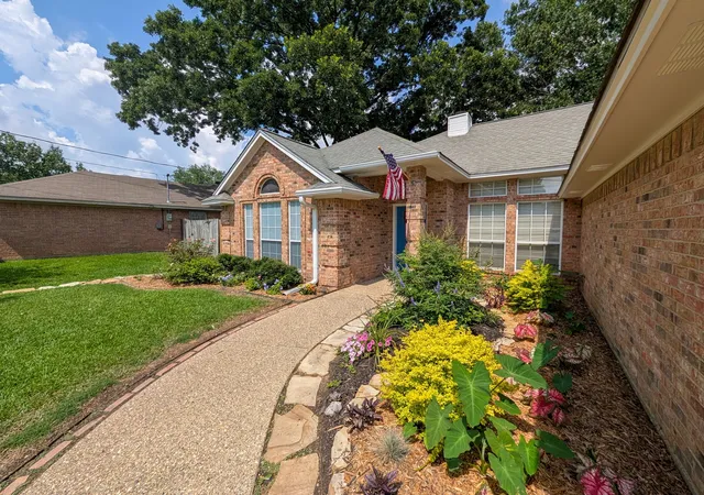 Homes for sale in Whitehouse, TX | 103 Clearview Dr, Whitehouse, TX 75791 | MLS# 21292674