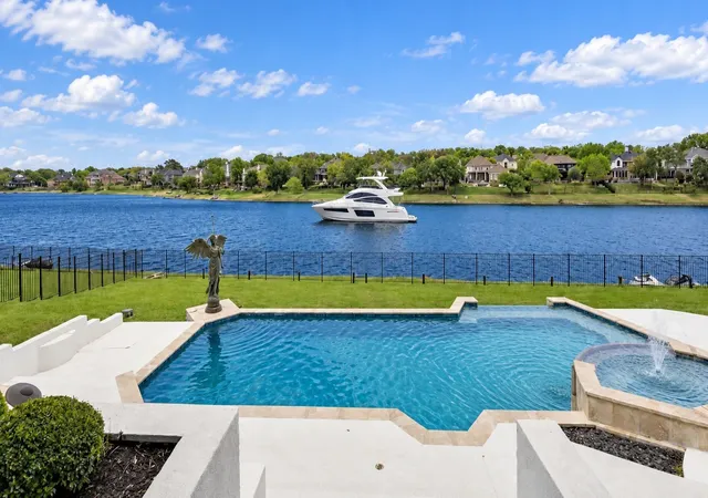 Photo 2 of Mansion for sale at 656 Timbercrest Cir, Lewisville, TX 75077 | MLS# 21292529 | Listing updated on 2026-10-04