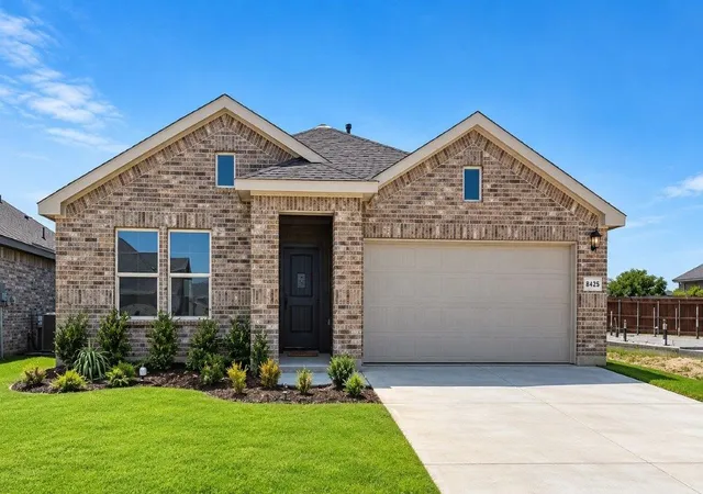 Photo 1 of Single family home for sale at 8425 Bluebonnet Bend Rd, Fort Worth, TX 76131 | MLS# 21292228 | Listing updated on 2026-08-21