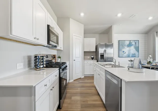 Photo 3 of Single family home for sale at 8425 Bluebonnet Bend Rd, Fort Worth, TX 76131 | MLS# 21292228 | Listing updated on 2026-08-21
