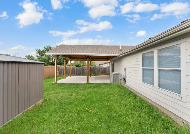 Photo 3 of Sale Pending at 8471 Widgeon Wy, Dallas, TX 75249 | MLS# 21272157 | Listing updated on 2026-09-24
