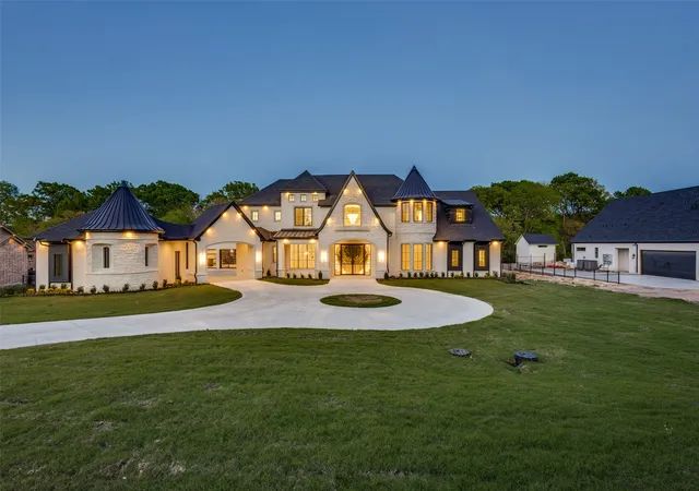 Photo 1 of Mansion for sale at 4636 Lake Breeze Dr, Mc Kinney, TX 75071 | MLS# 21291975 | Listing updated on 2026-08-21