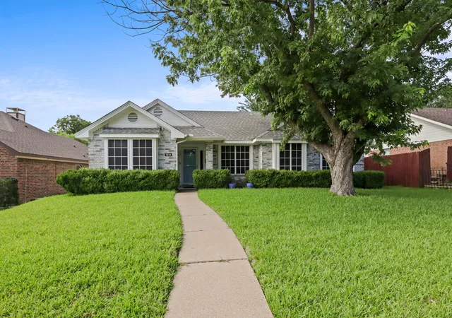 Homes for sale in Seagoville, TX | 1314 Hall Ln, Seagoville, TX 75159 | MLS# 21283801