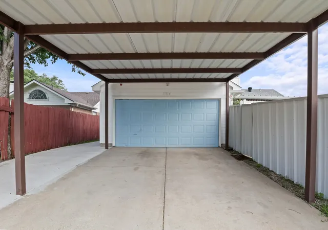 Homes for sale in Seagoville, TX | 1314 Hall Ln, Seagoville, TX 75159 | MLS# 21283801