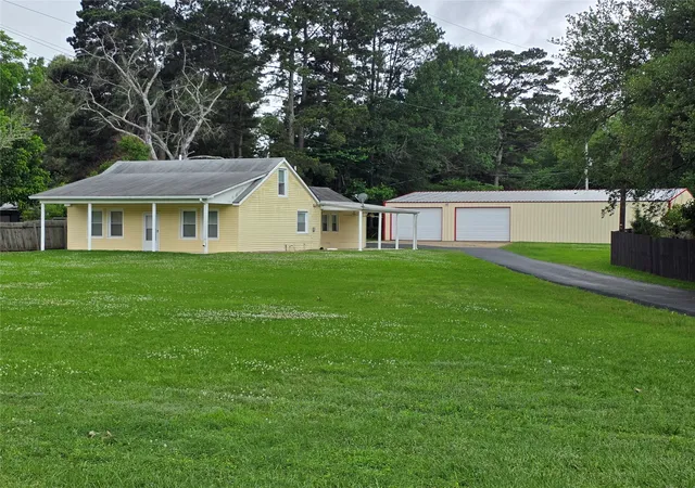 Photo 1 of Sale Pending at 1001 Palmetto Rd, Benton, LA 71006 | MLS# 21281604 | Listing updated on 2026-08-24
