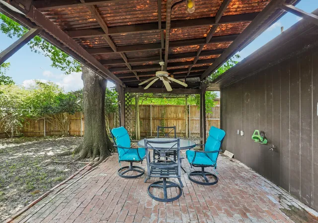 Photo 3 of Single family home for sale at 113 E Bancroft Dr, Garland, TX 75040 | MLS# 21290596 | Listing updated on 2026-08-27