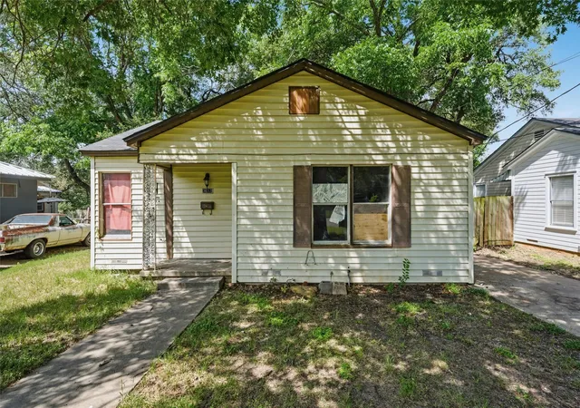 Photo 2 of Sale Pending at 3632 N 25th St, Waco, TX 76708 | MLS# 21292795 | Listing updated on 2026-07-28