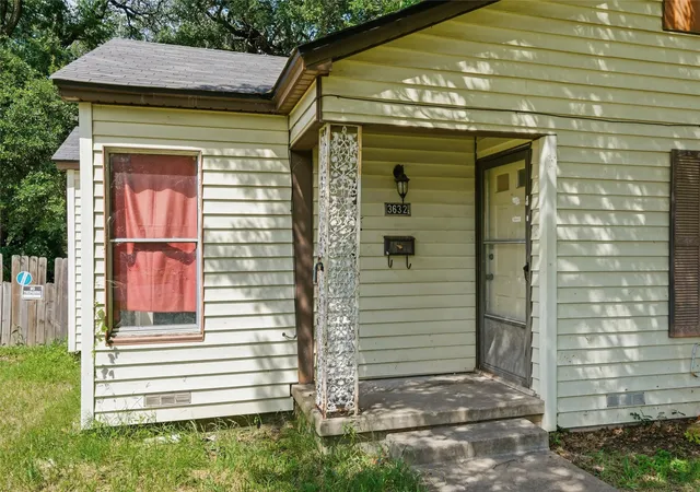 Photo 3 of Sale Pending at 3632 N 25Th St, Waco, TX 76708 | MLS# 21292795 | Listing updated on 2026-07-28
