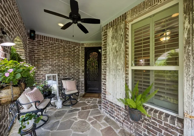 Homes for sale in Van Alstyne, TX | 523 S Dallas St, Van Alstyne, TX 75495 | MLS# 21291205