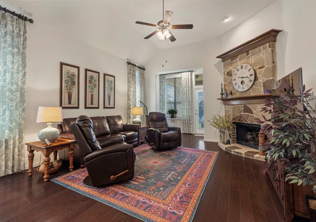 4th image of 8012 Vista Creek Ln, Sachse, TX 75048 | MLS# 21290522