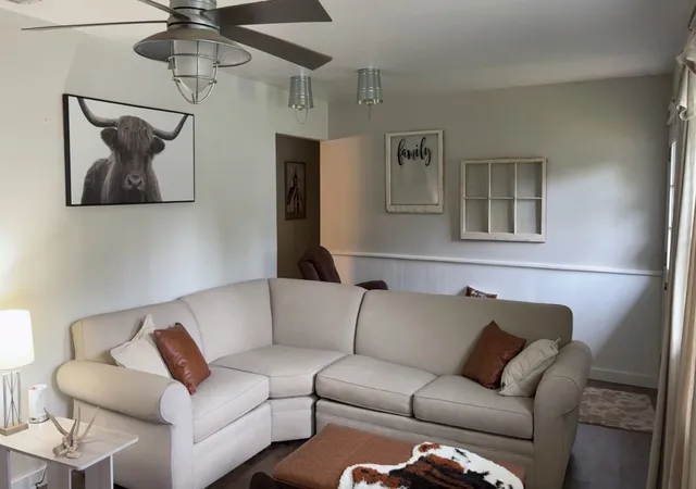 Photo 3 of Single family home for sale at 808 Shady Trl, Athens, TX 75751 | MLS# 21292896 | Listing updated on 2026-07-17