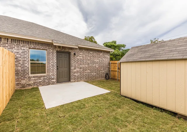 Photo 16 of Multi family home for sale at 602 Washington St, Mc Gregor, TX 76657 | MLS# 21292700 | Listing updated on 2026-08-26