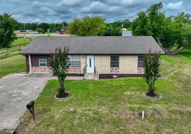 Homes for sale in Mexia, TX | 201 Mclendon, Mexia, TX 76667 | MLS# 21292902