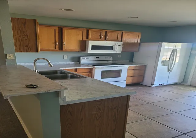Photo 3 of Single family home for sale at 737 Luther Ln, Gun Barrel City, TX 75156 | MLS# 21292975 | Listing updated on 2026-07-16