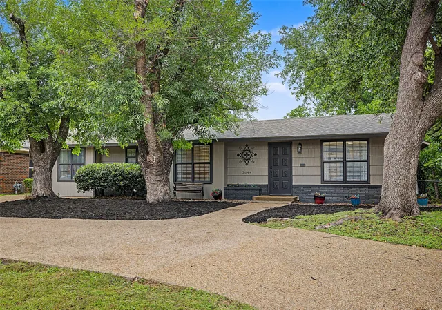 Photo 1 of Single family home for sale at 3644 W Seminary Dr, Fort Worth, TX 76109 | MLS# 21277954 | Listing updated on 2026-08-17