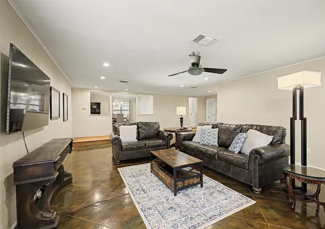 Photo 4 of Single family home for sale at 3644 W Seminary Dr, Fort Worth, TX 76109 | MLS# 21277954 | Listing updated on 2026-08-17