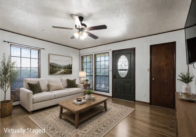Photo 3 of Single family home for sale at 373 Ingred St, Waco, TX 76705 | MLS# 21288072 | Listing updated on 2026-08-25