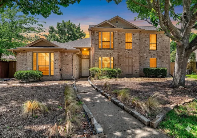 Photo 1 of Sale Pending at 7716 Bucknell Dr, Rowlett, TX 75088 | MLS# 21286522 | Listing updated on 2026-08-03