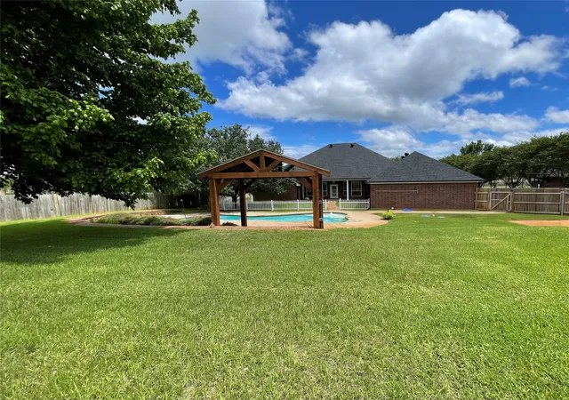 Homes for sale in Bullard, TX | 107 Spring Valley Run, Bullard, TX 75757 | MLS# 21289836