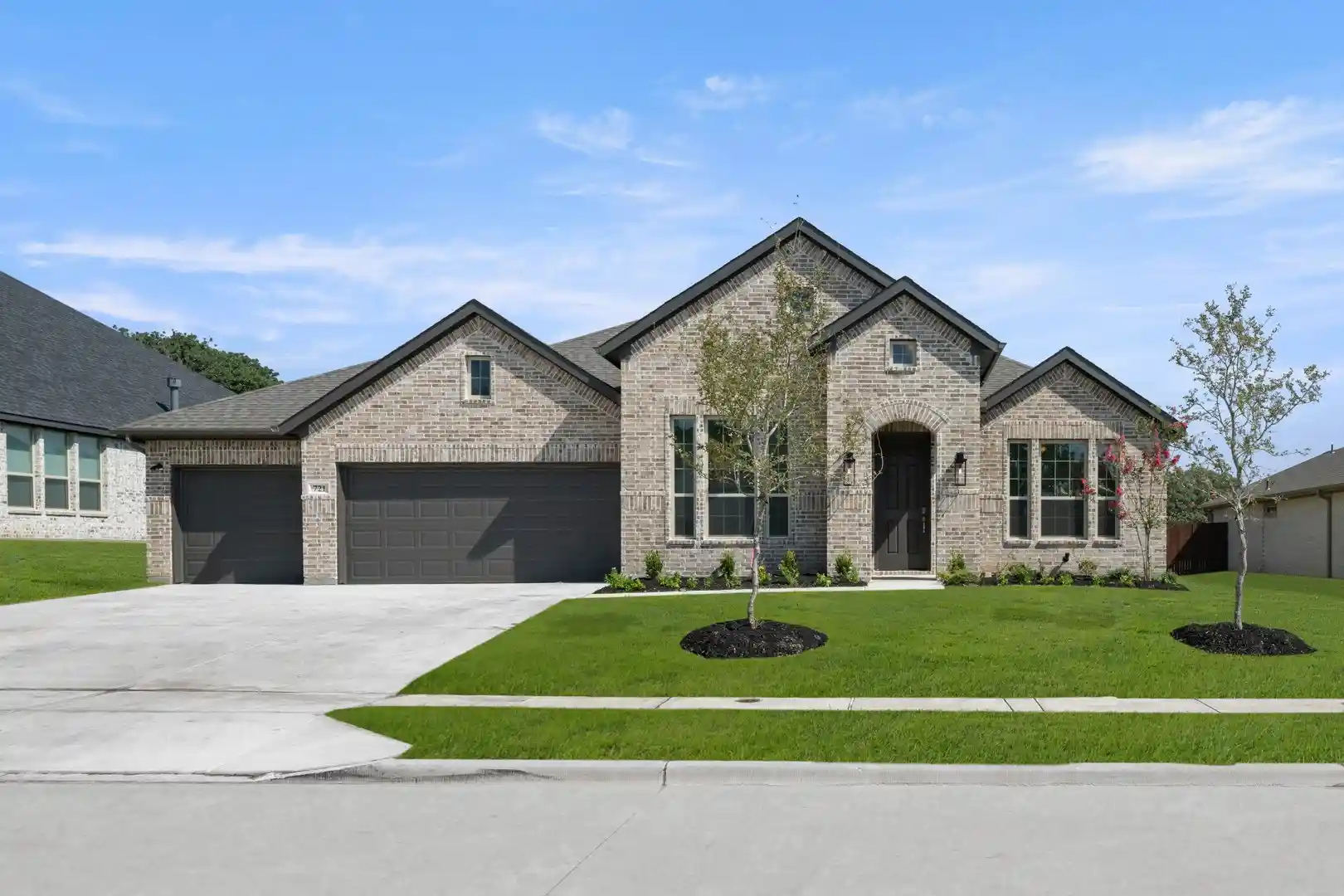 Photo 1 of Single family home for sale at 721 Stone Eagle Dr, Azle, TX 76020 | MLS# 21293041 | Listing updated on 2026-10-30