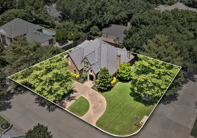 Homes for sale in Colleyville, TX | 2706 Red Oak Ct W, Colleyville, TX 76034 | MLS# 21257478