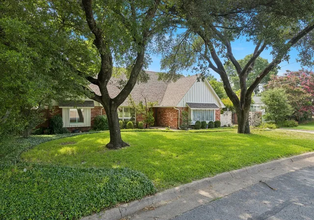 Homes for sale in Haltom City, TX | 4204 Biscayne Dr, Haltom City, TX 76117 | MLS# 21290602