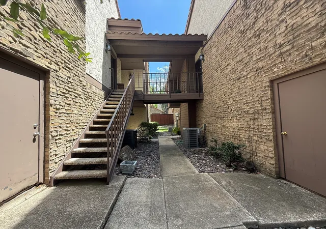 Homes for sale in Richardson, TX | 336 Melrose Dr #8A, Richardson, TX 75080 | MLS# 21293015