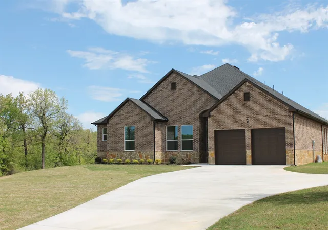 Homes for sale in Chico, TX | 162 Sunset Bay Pointe Ct, Chico, TX 76431 | MLS# 21293075
