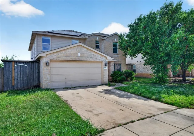 Photo 3 of Single family home for sale at 6008 Mckaskle Dr, Fort Worth, TX 76119 | MLS# 21292415 | Listing updated on 2026-10-03