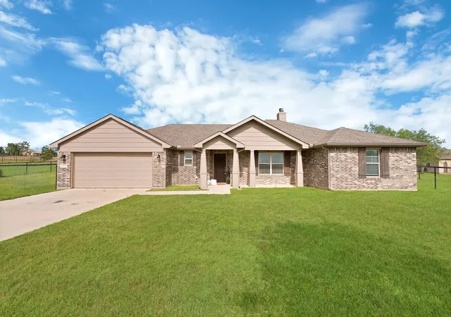 Homes for sale in Springtown, TX | 115 Springwood Ranch Loop, Springtown, TX 76082 | MLS# 21292356