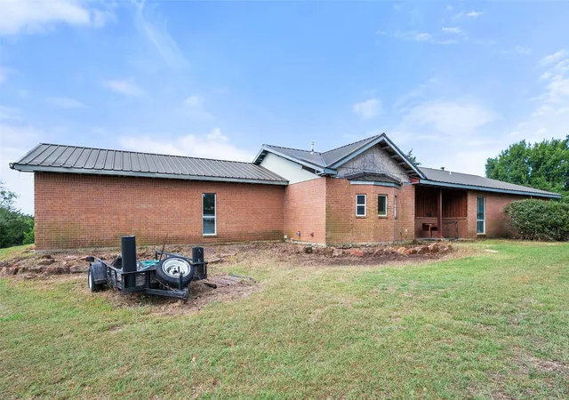 Photo 3 of Single family home for sale at 9326 Nw County Road 1343, Blooming Grove, TX 76626 | MLS# 21285863 | Listing updated on 2026-09-03
