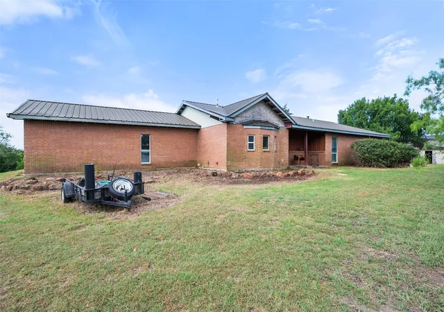 Photo 3 of Single family home for sale at 9326 Nw County Road 1343, Blooming Grove, TX 76626 | MLS# 21285863 | Listing updated on 2026-09-03