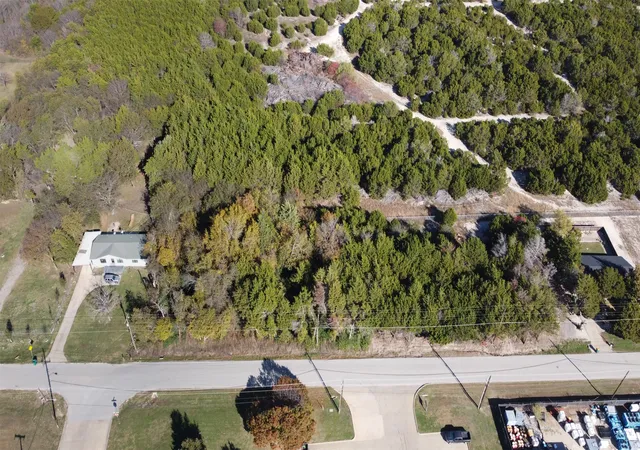Photo 4 of Land for sale at 1129 Cedarview Dr, Cedar Hill, TX 75104 | MLS# 21292318 | Listing updated on 2026-08-03