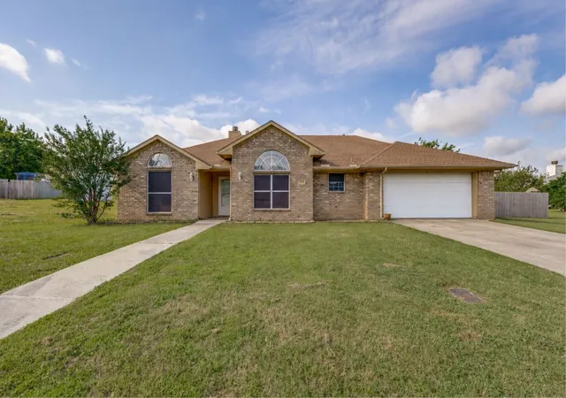 Homes for sale in Pottsboro, TX | 303 Bryant St, Pottsboro, TX 75076 | MLS# 21291682