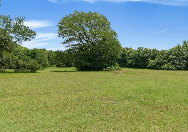 Photo 3 of Single family home for sale at 850 Newt Patterson Rd, Mansfield, TX 76063 | MLS# 21285570 | Listing updated on 2026-10-02