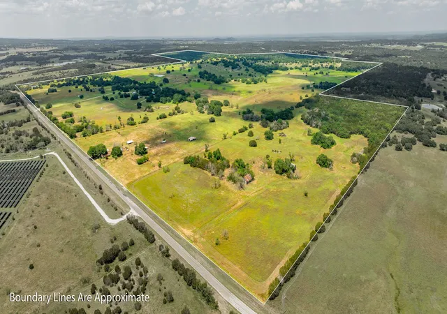 Photo 4 of House for sale at 660 Fm 203, Walnut Springs, TX 76690 | MLS# 21288812 | Listing updated on 2026-10-07