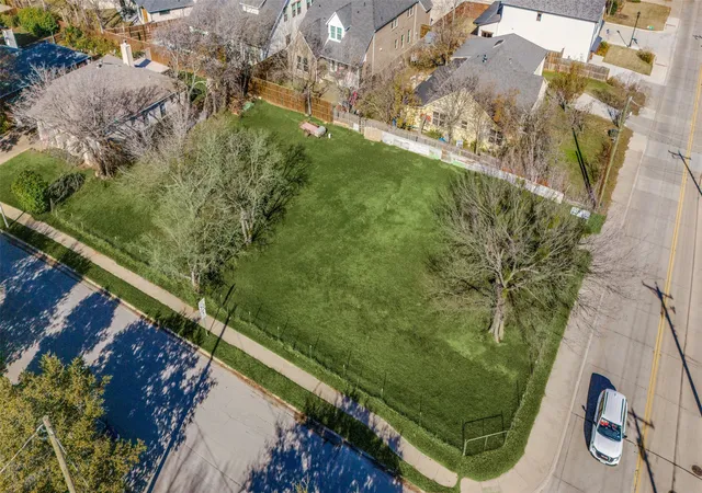 Photo 2 of Land for sale at 309 N Main St, Grapevine, TX 76051 | MLS# 21293232 | Listing updated on 2026-08-26