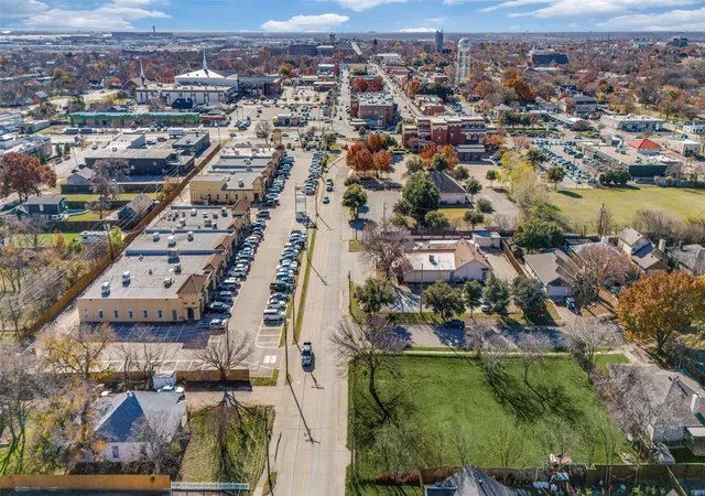 Photo 3 of Land for sale at 309 N Main St, Grapevine, TX 76051 | MLS# 21293232 | Listing updated on 2026-08-26