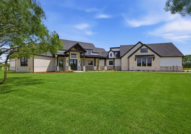 Homes for sale in Valley View, TX | 519 Reason Jones Rd, Valley View, TX 76272 | MLS# 21292979