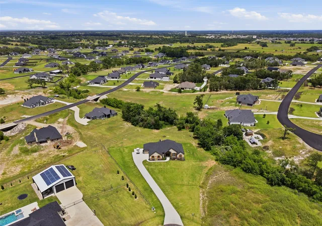 Homes for sale in Springtown, TX | 915 Taylor Br, Springtown, TX 76082 | MLS# 21293049