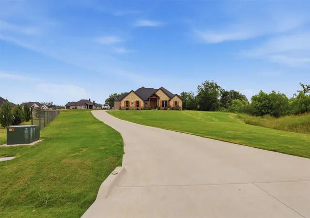 Homes for sale in Springtown, TX | 915 Taylor Br, Springtown, TX 76082 | MLS# 21293049