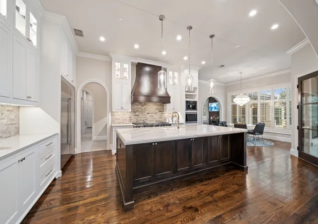 4th image of 2202 Barcelona Ct, Roanoke, TX 76262 | MLS# 21291376