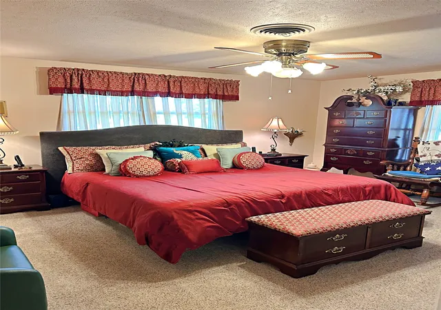 Photo 4 of Single family home for sale at 105 Lindenwood Dr, Lancaster, TX 75134 | MLS# 21292727 | Listing updated on 2026-08-03