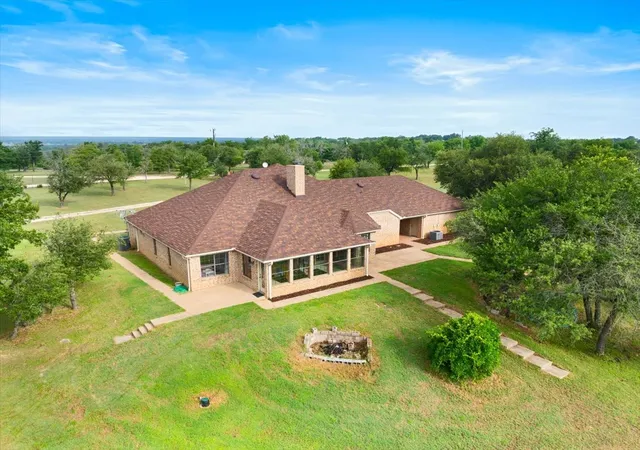 Homes for sale in Stephenville, TX | 719 Private Road 897, Stephenville, TX 76401 | MLS# 21245427