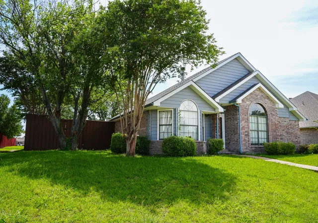 Homes for sale in Rowlett, TX | 8809 Pheasant Run Dr, Rowlett, TX 75089 | MLS# 21293249