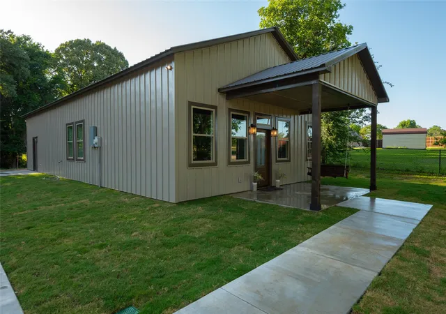 Photo 2 of Single family home for sale at 170 Rs County Rd 3445 Rd, Emory, TX 75440 | MLS# 21293253 | Listing updated on 2026-08-22