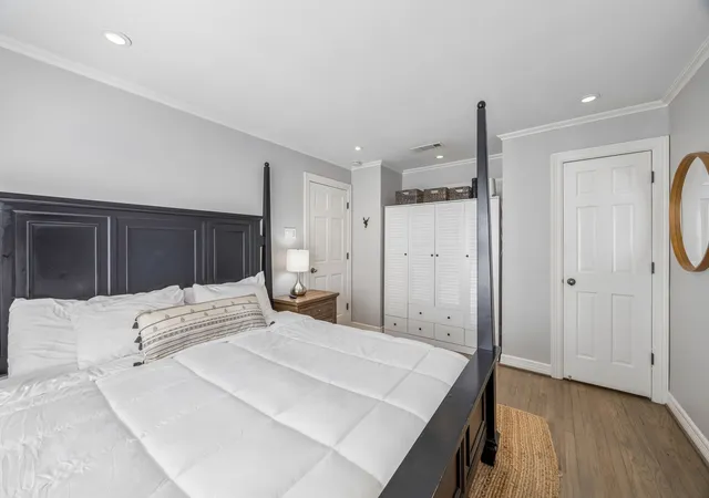 Photo 3 of Sale Pending at 2619 Alco Ave, Dallas, TX 75211 | MLS# 21287248 | Listing updated on 2026-07-16